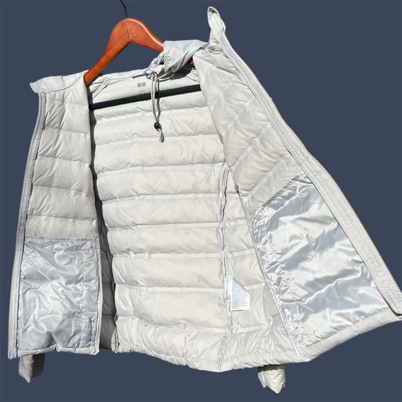 Ultra Light Down Seamless Parka Jacket Light Gray Silver Hooded Zipped Pockets S - Picture 3 of 16